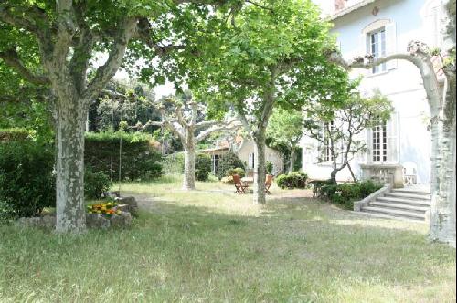 MAISON EN LOCATION POUR PRODUCTIONS PHOTOS À MARSEILLE 13