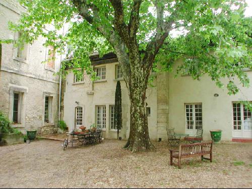 chateau pour production photo arles