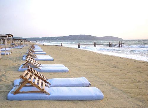 plage pour production photo st tropez