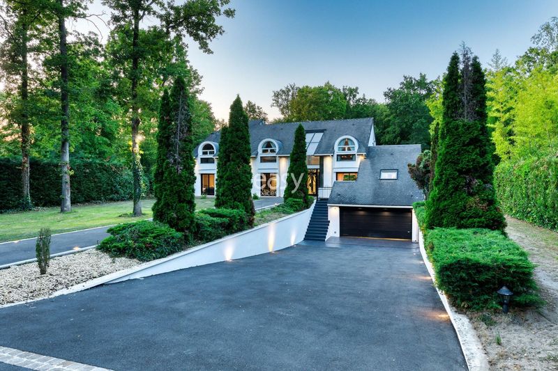 maison pour lancement véhicules paris