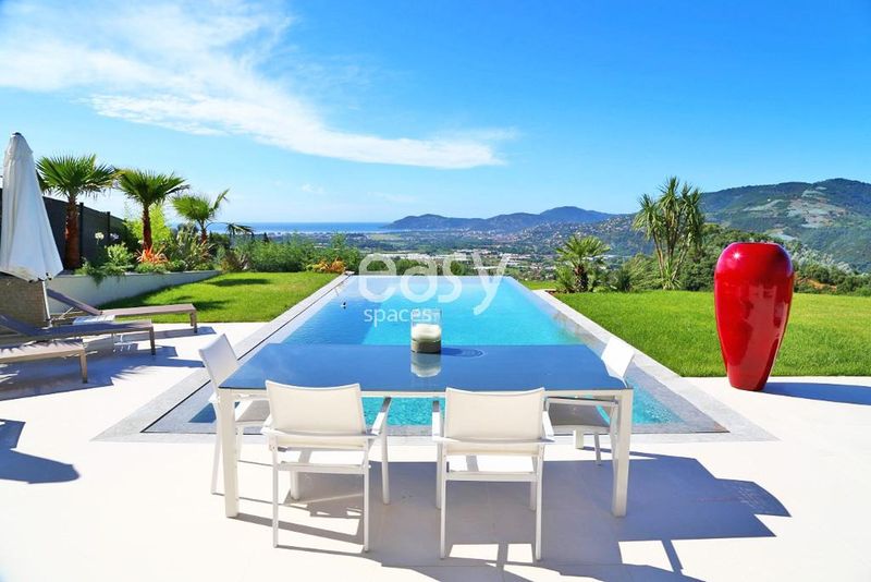 Où trouver une villa contemporaine pour des prises de vues ou pour un tournage de film?