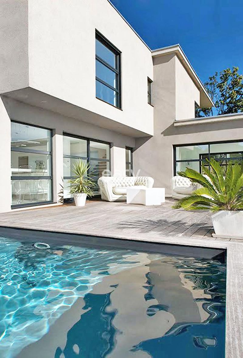 repérage de lieux avec piscine  lyon