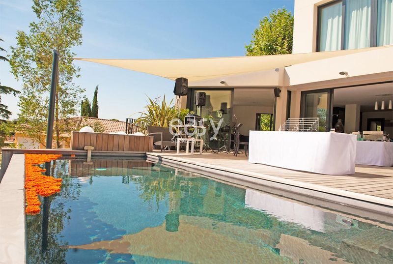 décor lancement de produit marseille