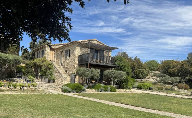 maison en pierre pour shooting photo