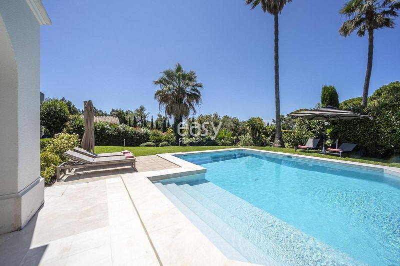 villa moderne avec piscine à louer shooting cannes