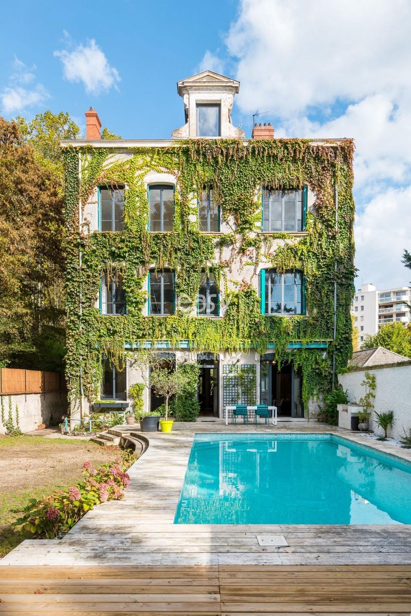 Location lieu de tournage avec piscine à lyon 69