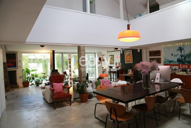 maison moderne à la décoration vintage pour prises de vues