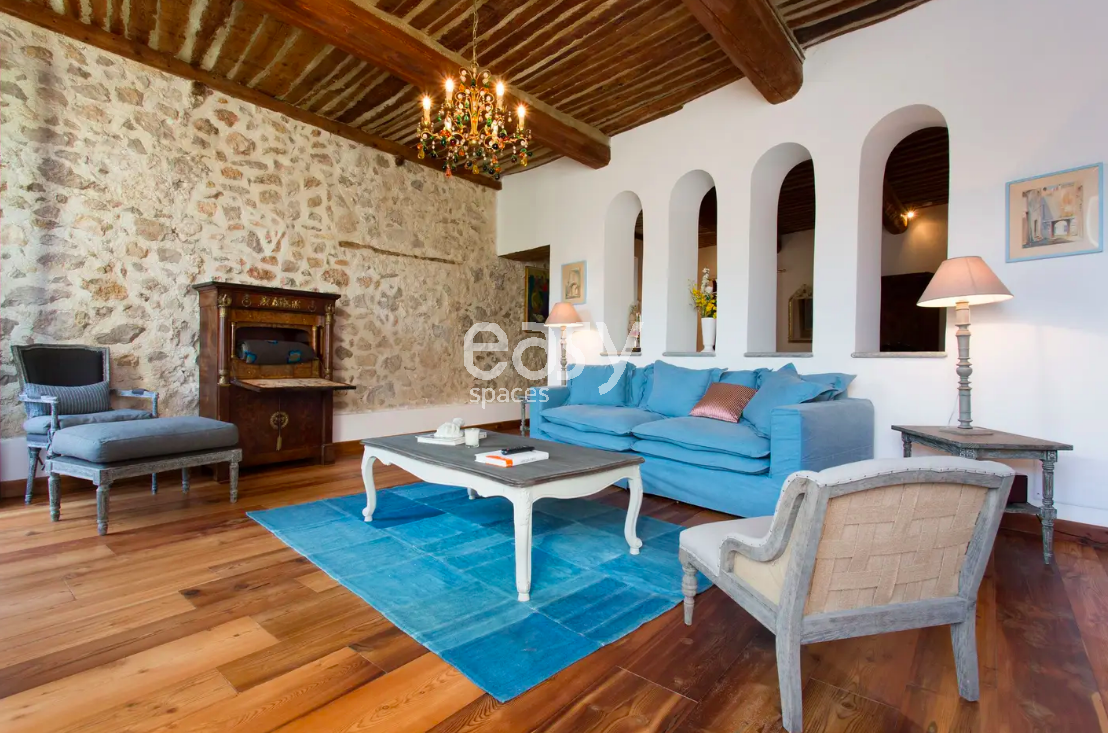 Rental for extraordinary locations in south of France