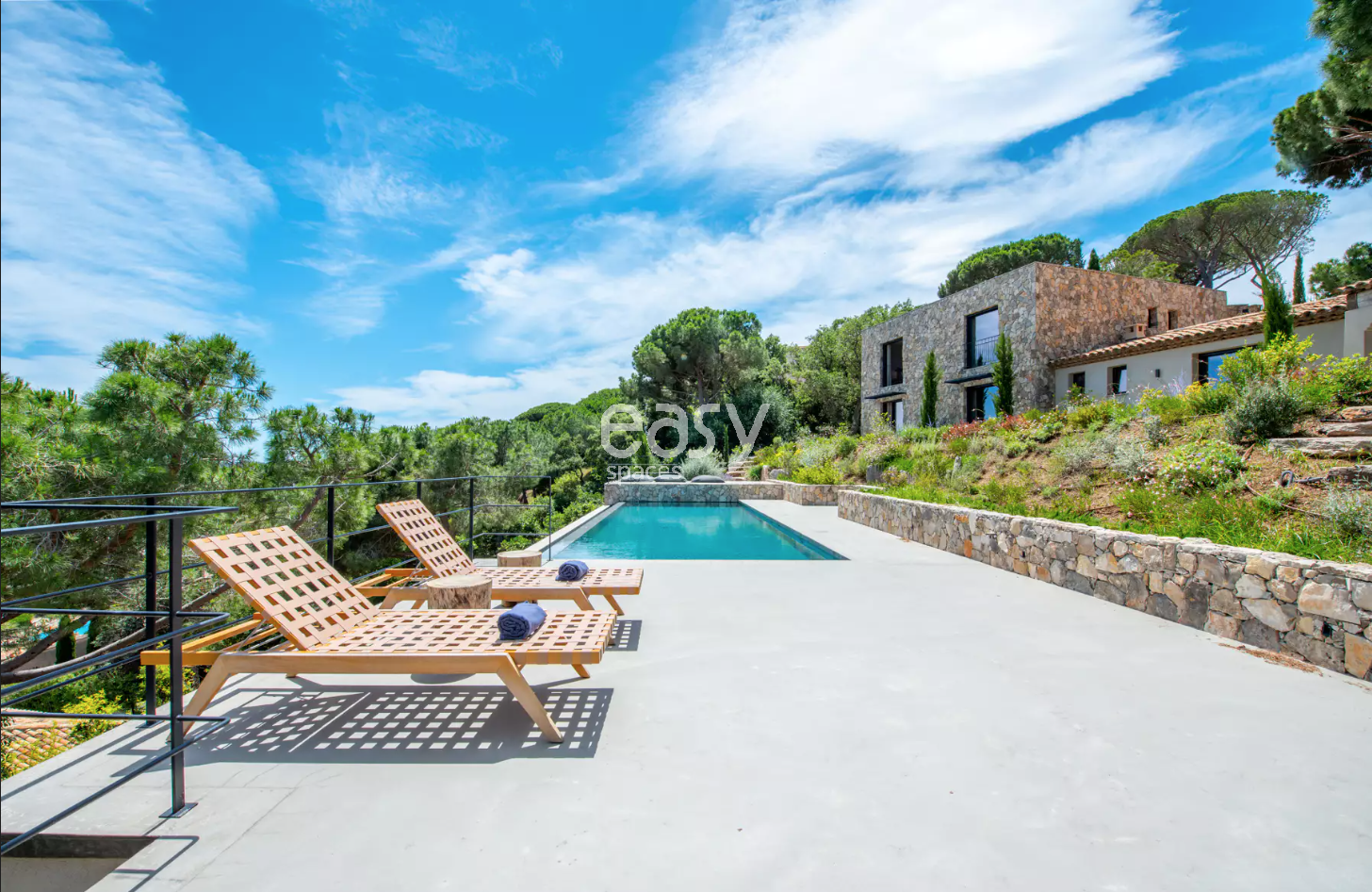 villa contemporaine à louer pour shooting saint-tropez