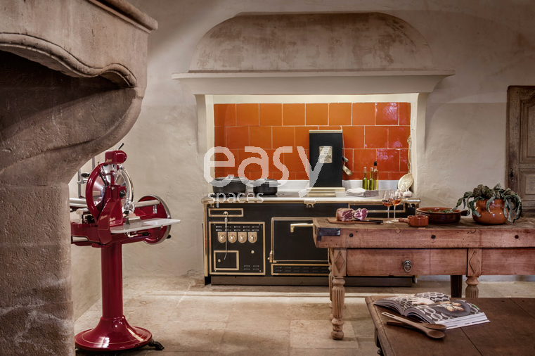 Location de décors pour tournages de films dans le sud de la France paca Var 83