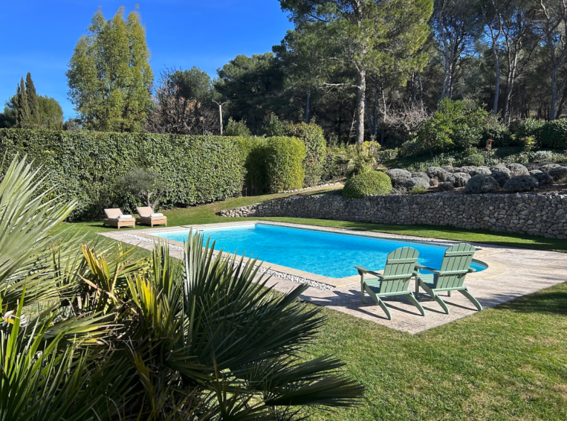 louer une maison provençale avec piscine pour un shooting dans le sud