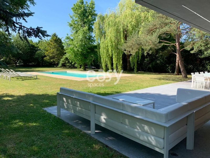 maison pour tournage avec piscine paris