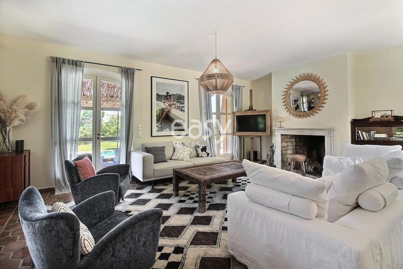 trouver un lieu pour un shooting photo à saint tropez