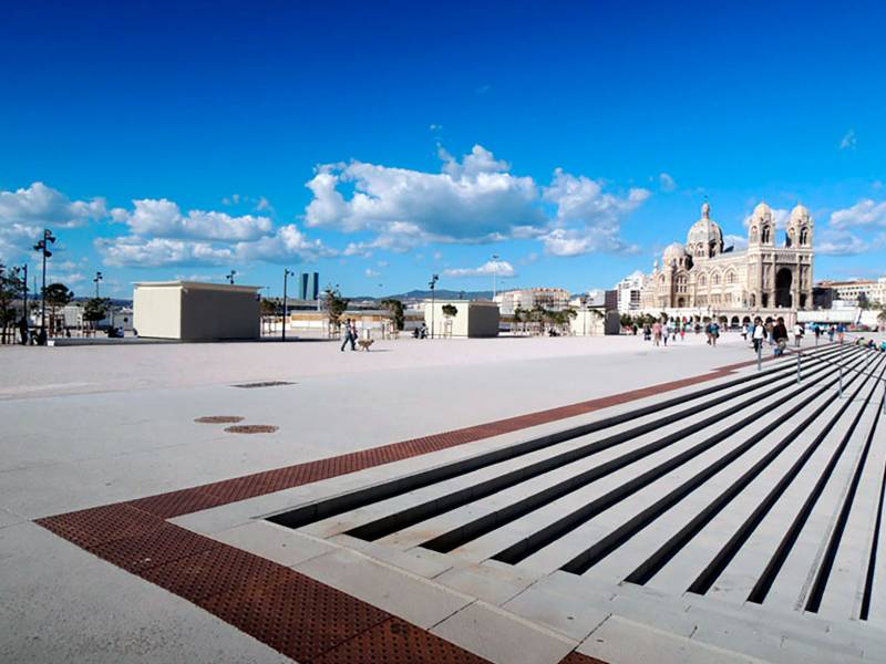 Top lieu pour un shooting de mode ou pub à Marseille: le J4