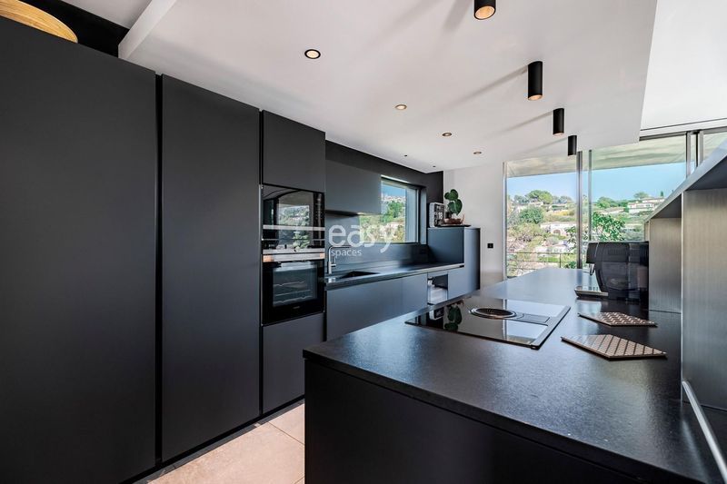 villa contemporaine à la location tournage 06