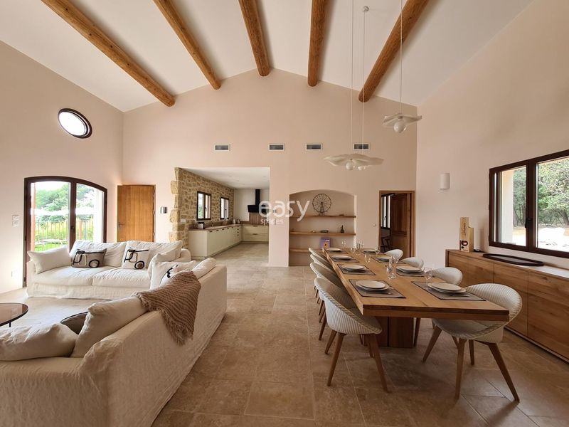 Louer une maison avec piscine pour shooting photo 84