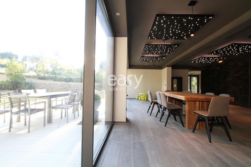 Louer une villa avec un grand séjour moderne pour des prises de vues photos, Aix-en-Provence