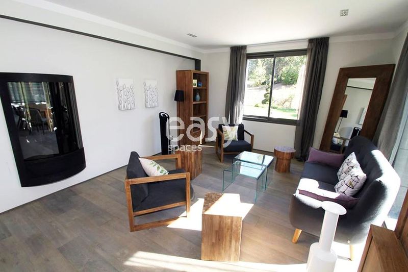 ou trouver une agence de repérage de lieux sur Aix-en-Provence?