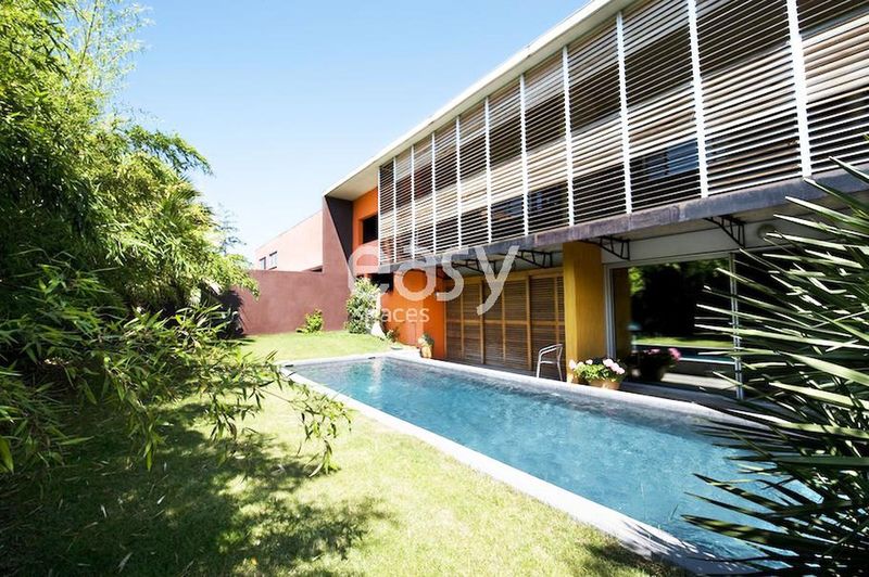 maison ultra moderne à louer pour production photos