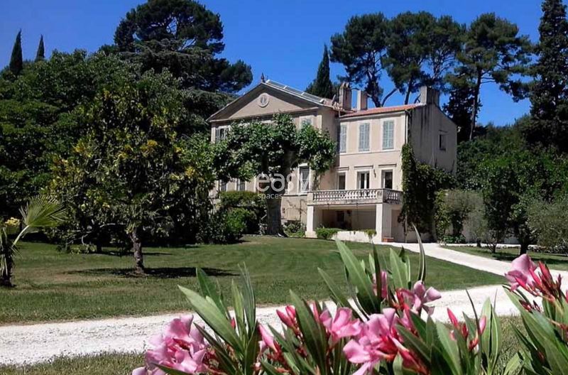 location de lieu pour photos de mode en region provence alpes cote d'azur marseille france