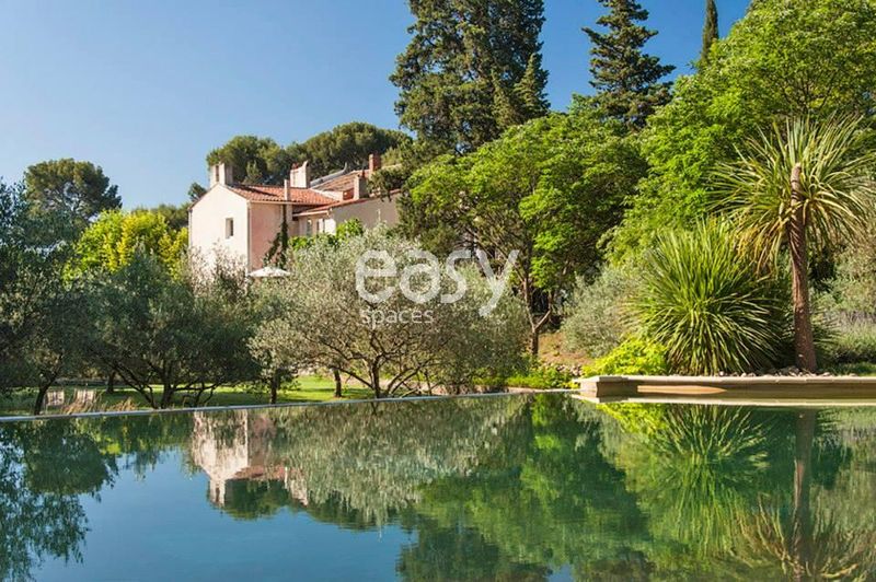 agence de reperages de lieux et decors pour tournages de films en region provence alpes cote d'azur marseille