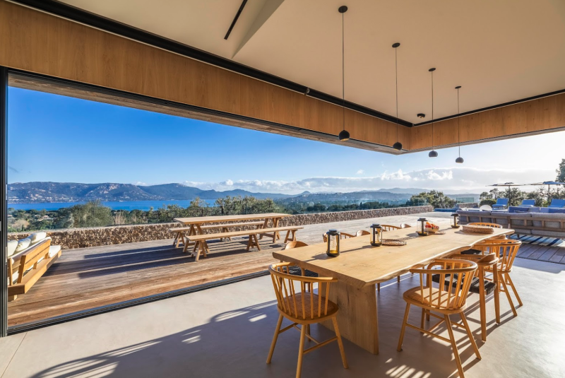 location d'une villa ultra moderne pour production photo en corse