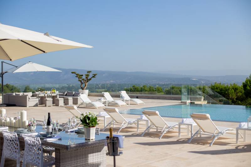 maison avec piscine à louer dans le sud de la france