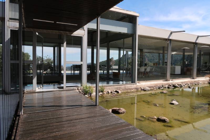 louer une villa année 70 pour shooting cannes