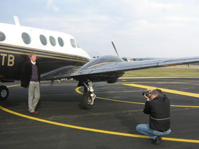 Location de véhicules et jet privés pour vos événements en region PACA