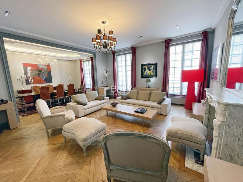 Louer un appartement haussmannien pour tournage Paris 75