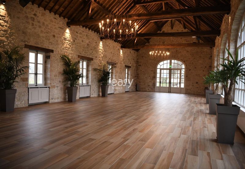 lieu pour lancement véhicule à paris