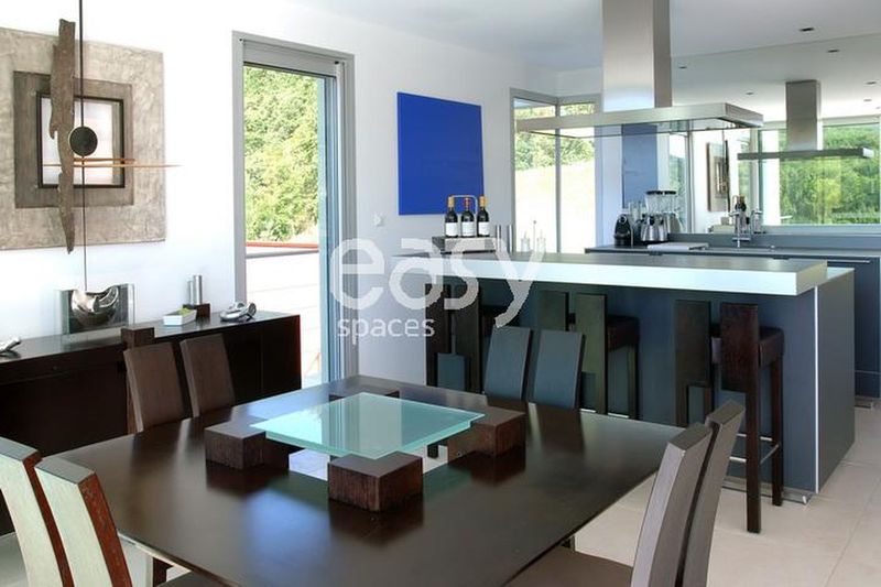 Location Décor de film pour prises de vues lyon