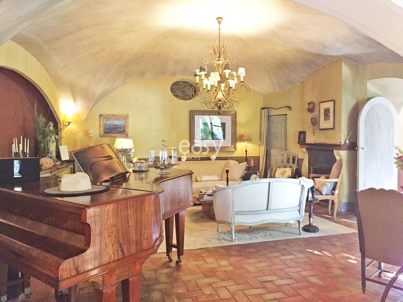 agence de lieux sur cannes