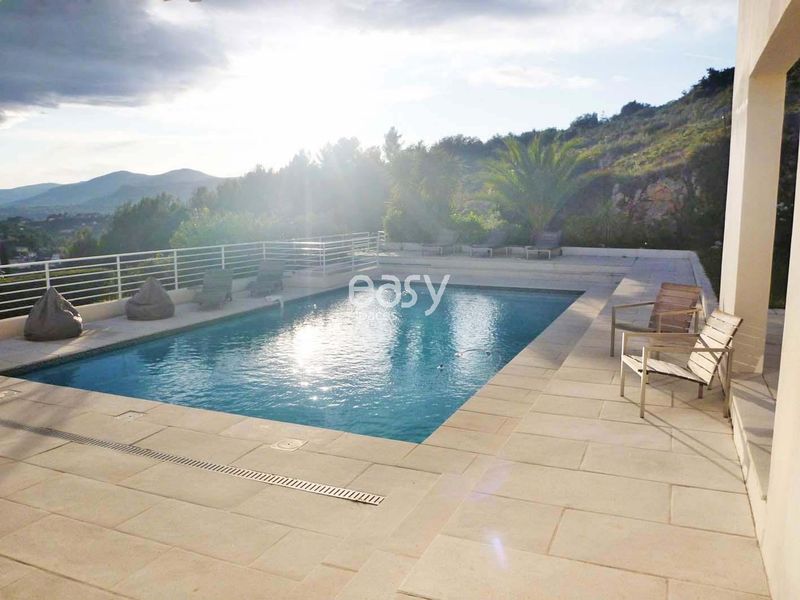 location lieux contemporains pour productions films et photos  Nice Côte d'azur 06