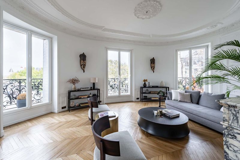 appartement haussmanien en location pour shooting et tournage à Paris