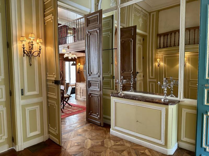 location d'un hotel particulier dans le centre de Paris pour shooting