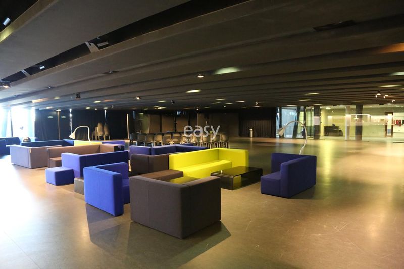 espace pour lancement véhicules marseille