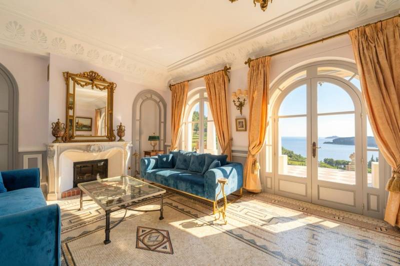 Maison Belle époque vue mer à louer pour shooting photo et tournage proche de Marseille