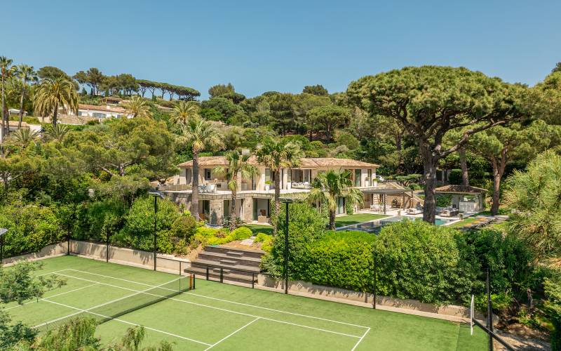 louer une villa moderne pour tournage sur la Côte d'azur