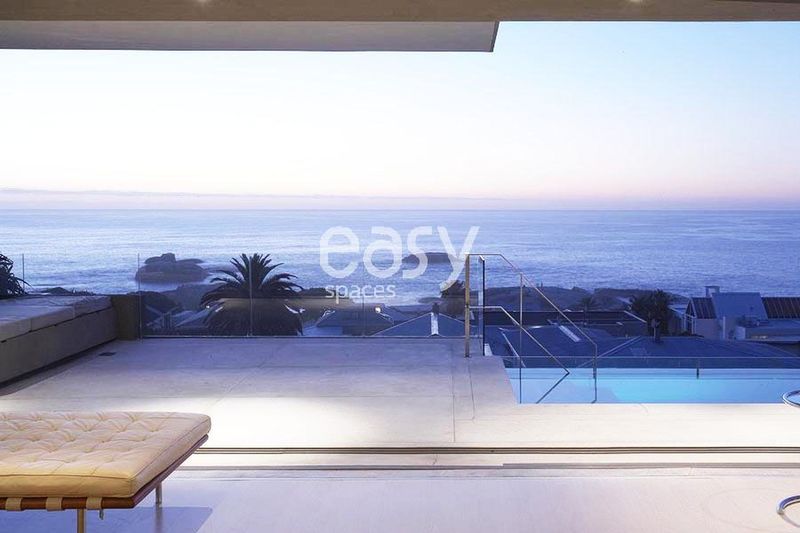 Où trouver une villa contemporaine avec vue mer pour prises de vues photos à l'étranger?