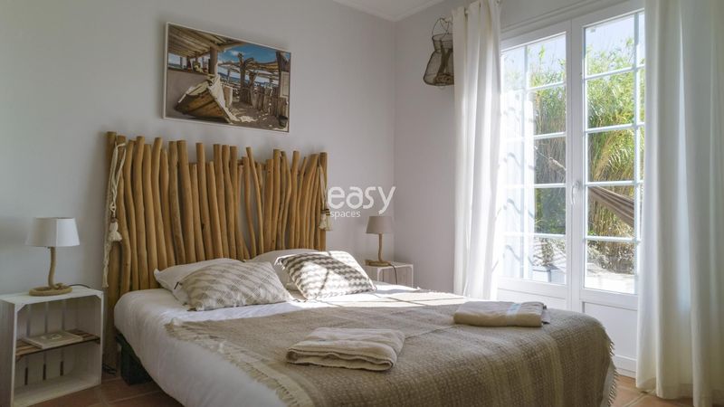 Villa Vue Mer avec Accès Plage pour Shooting Photo dans le Var