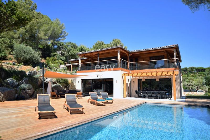 lieu de shooting à saint tropez