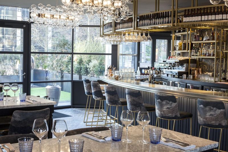 location lieu de tournage bar paris 75