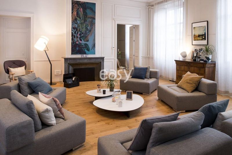 location lieu pour lancement de produit lyon 69