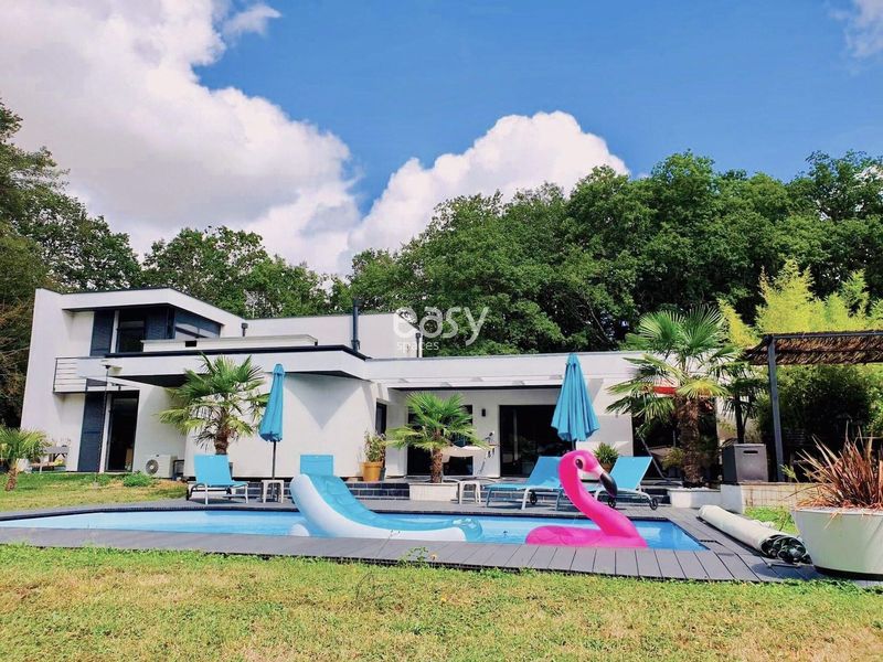 villa avec piscine chauffée pour tournage près de Paris