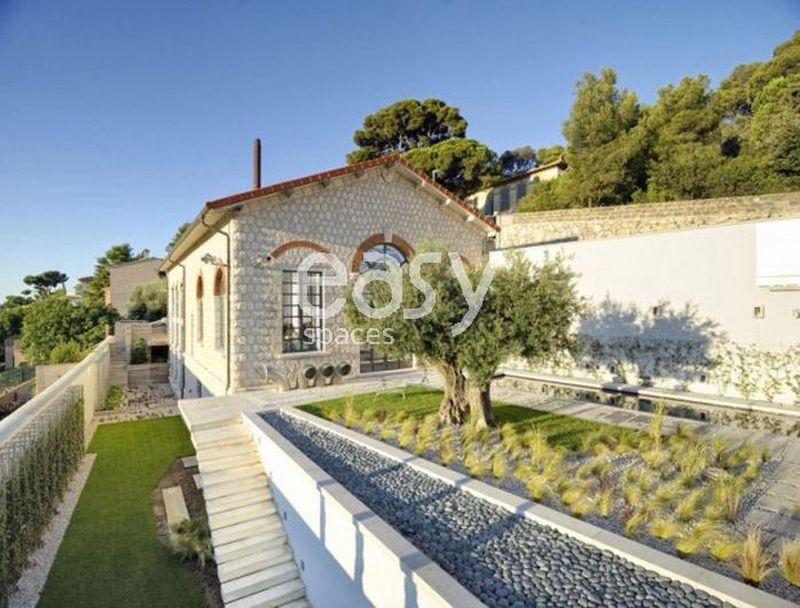 Location de loft industriel pour production photo Nice