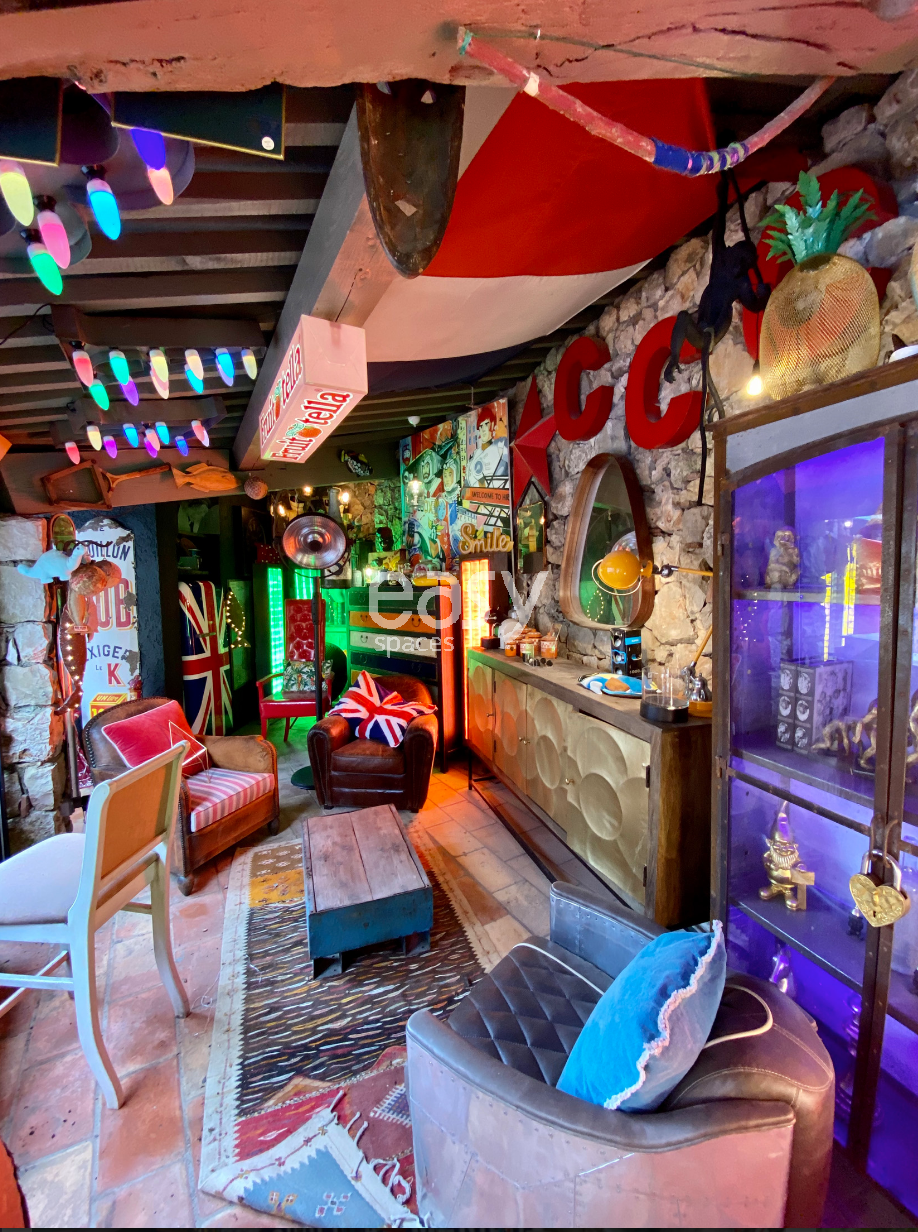 espace atypique près de cannes