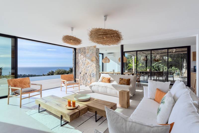 villa contemporaine vue mer à louer pour shooting dans le sud de la france
