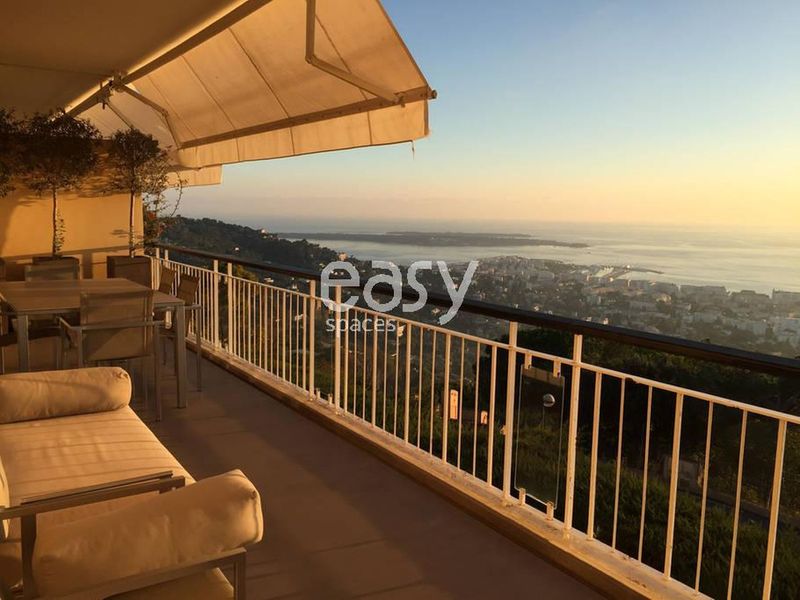 décor vue mer pour production photo Cannes