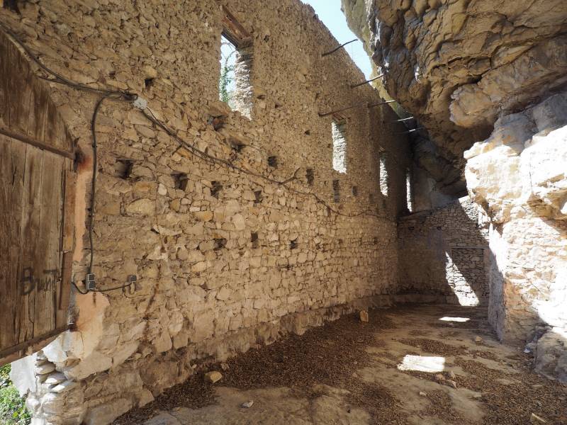 décor en ruines pour shooting photo